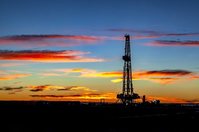 Геология и развитие нефтяной и газовой промышленности